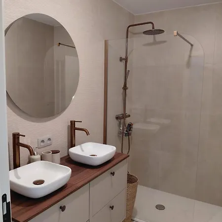 Sable - Nieuw Gerenoveerd Op 100m Apartamento *